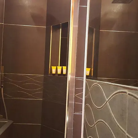 Bnbutler - Broletto 39 - A Few Steps To The Duomo And La Scala Milan Extérieur photo