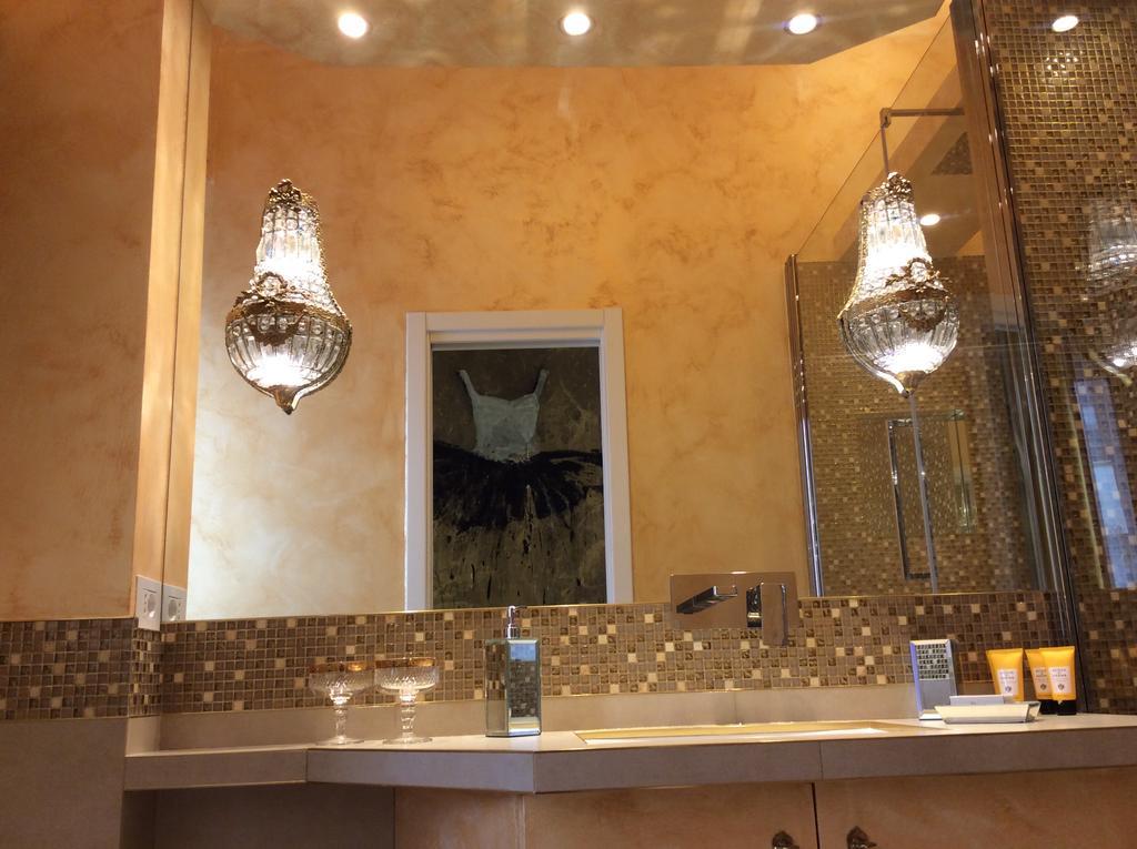 Apartment Bnbutler - Broletto 39 - A Few Steps To The Duomo And La Scala Mailand